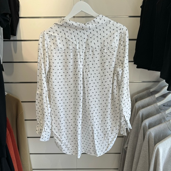 Velvet heart button down blouse. Cute leaf pattern - Picture 2 of 4